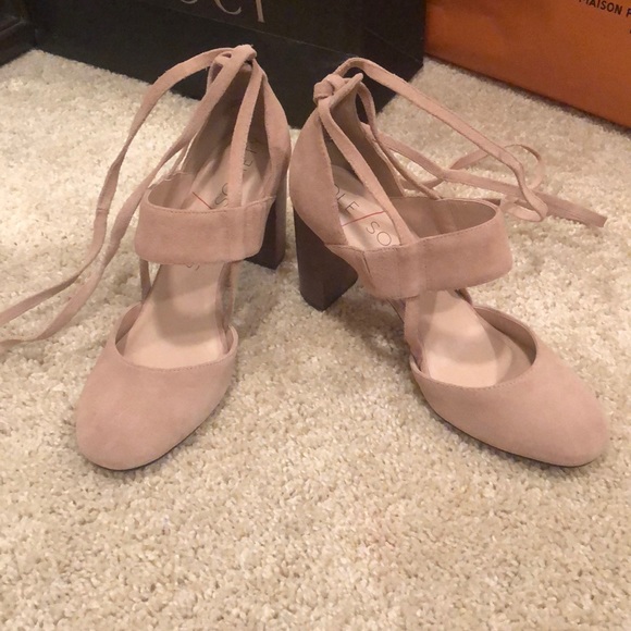 Sole Society brand new nude suede lace up heel! - Picture 1 of 6